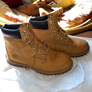 TIMBERLAND premium 6” waterproof books, wheat nubuck /yellow